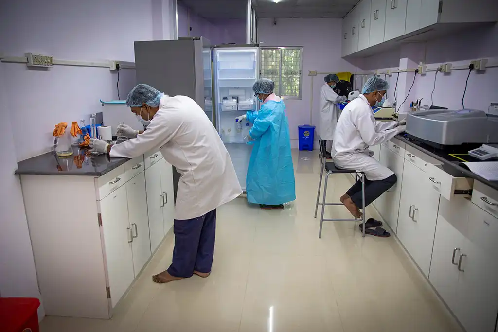 Laboratories Gallery 24